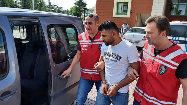 'Polis' Yalanıyla 600 Bin Lira Dolandırdı, Kaçtığı Antalya'da Yakalandı
