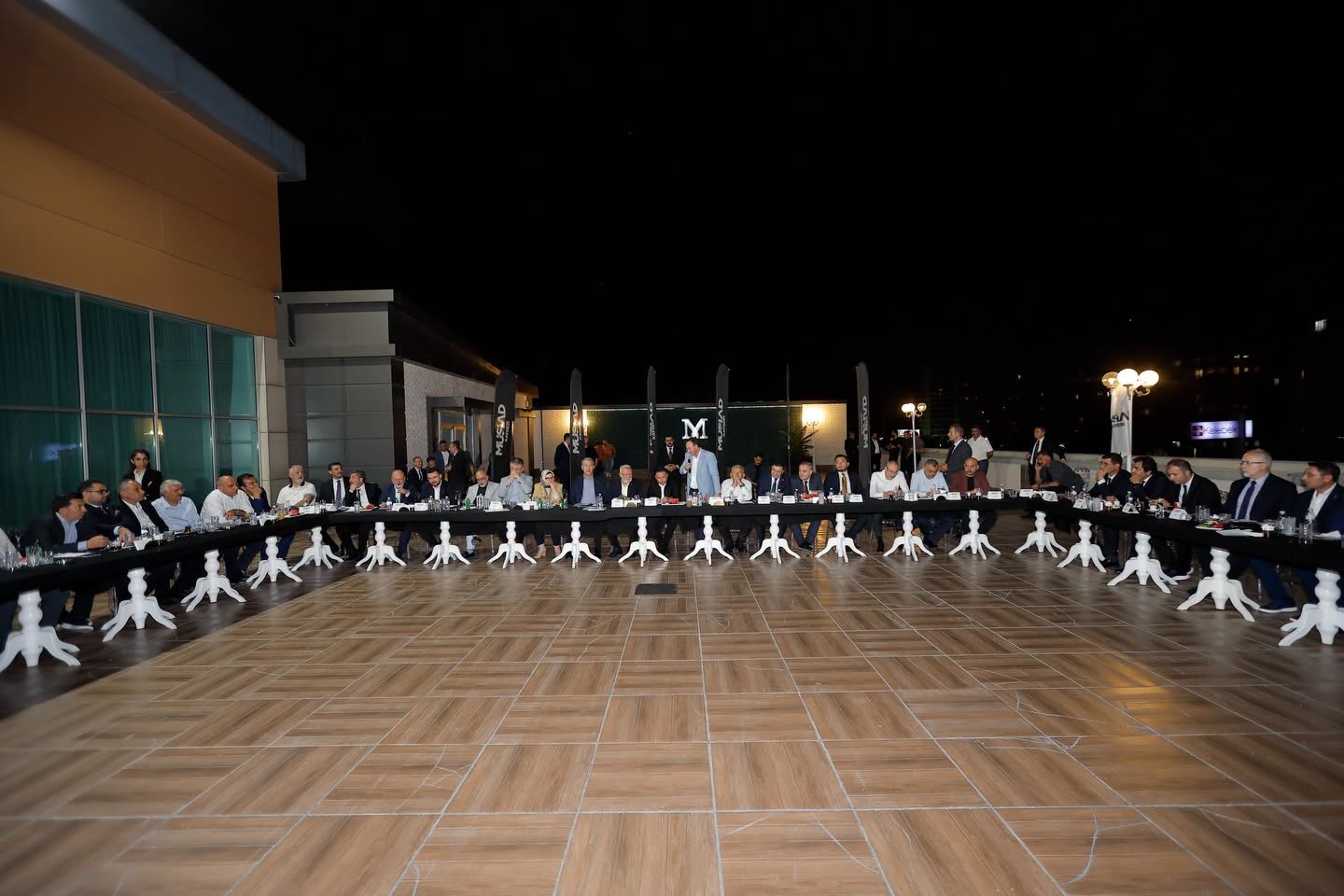 BAŞKAN BÜYÜKKILIÇ, MÜSİAD’IN İSTİŞARE TOPLANTISINDA SANAYİCİLERLE BİR ARAYA GELDİ