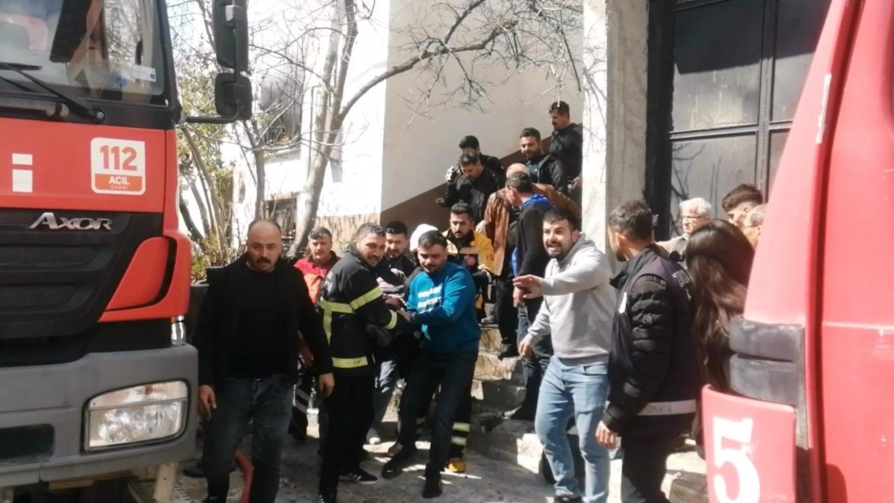 Tokat'ta komşusunun yanan evine yardım için giren kadın hayatını kaybetti