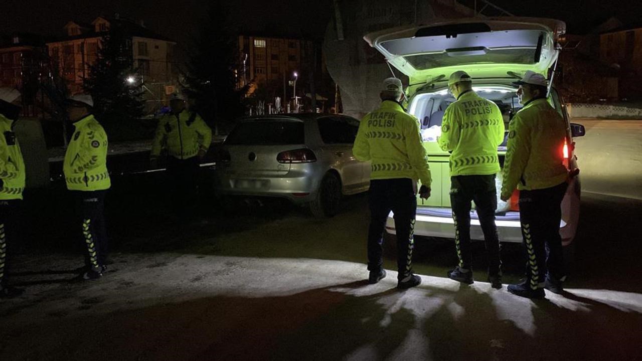 Abartı egzozlu araç trafikten men edildi