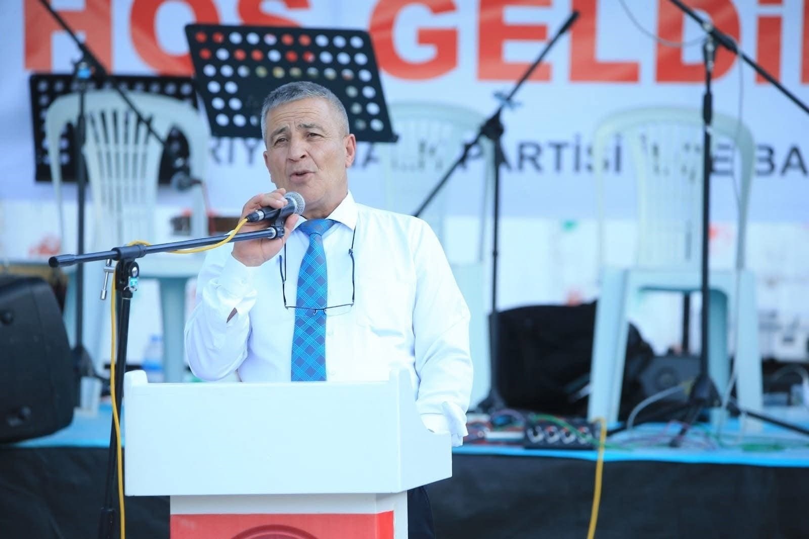 Akkışla’nın CHP’li Belediye Başkanı Mustafa Dursun, partisinden istifa etti